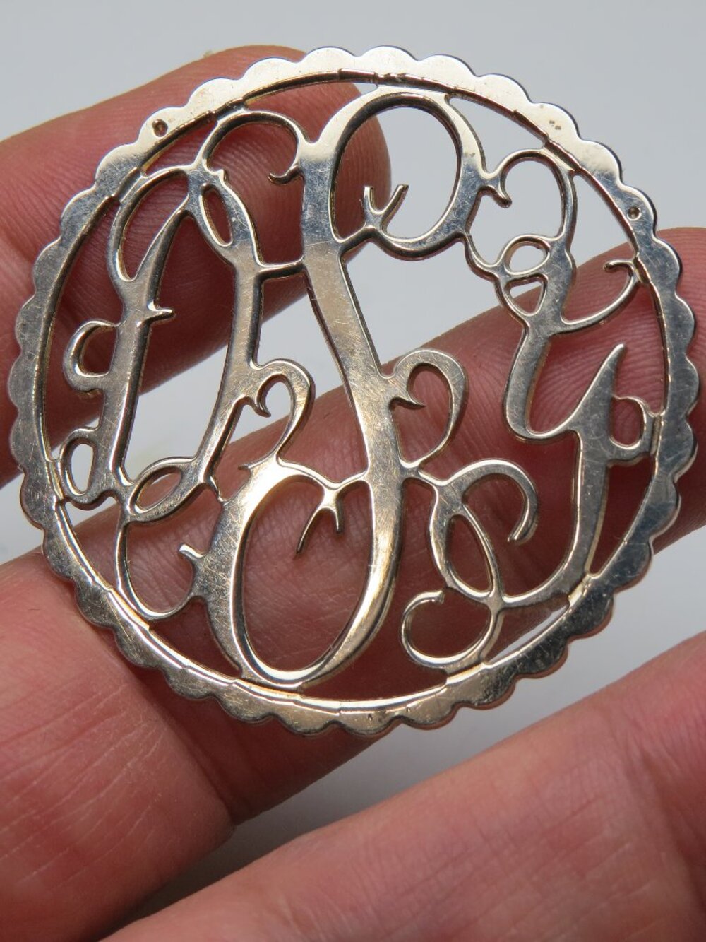 14k Initials D-S-Y  Nameplate